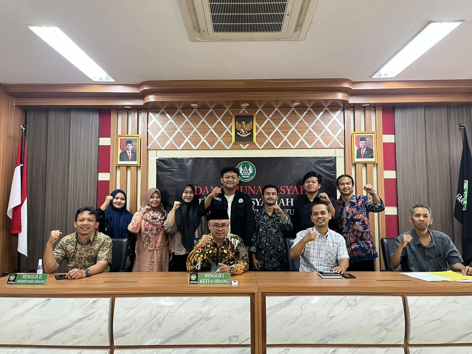 Audiensi Dekanat ! Membahas Mengenai Persiapan Pengenalan Budaya Akademik Dan Kemahasiswaan (PBAK) Fakultas Syariah Bersama Senat Mahasiswa (SEMA), Dewan Eksekutif Mahasiswa (DEMA), Dan Panitia PBAK Fakultas Syariah 2024.